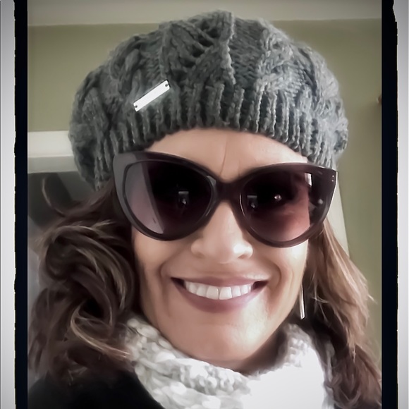 Meet your Posher, Jeanna - Picture 5 of 9